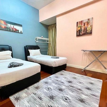 Capital O 90987 The Loft Residences Homestay @ Imago Shopping Mall 2 Kampong Sembulan Exterior photo