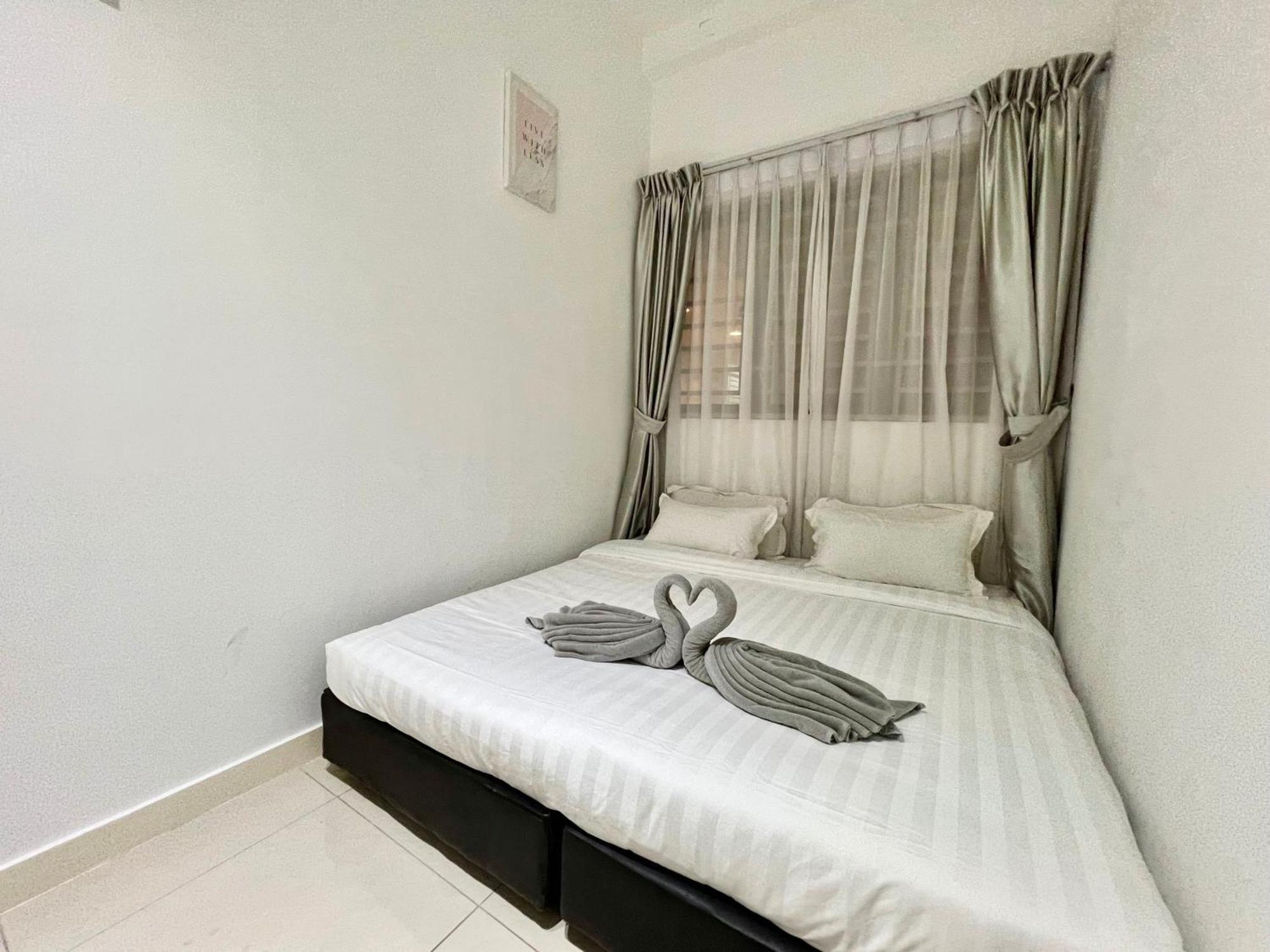 Capital O 90987 The Loft Residences Homestay @ Imago Shopping Mall 2 Kampong Sembulan Exterior photo
