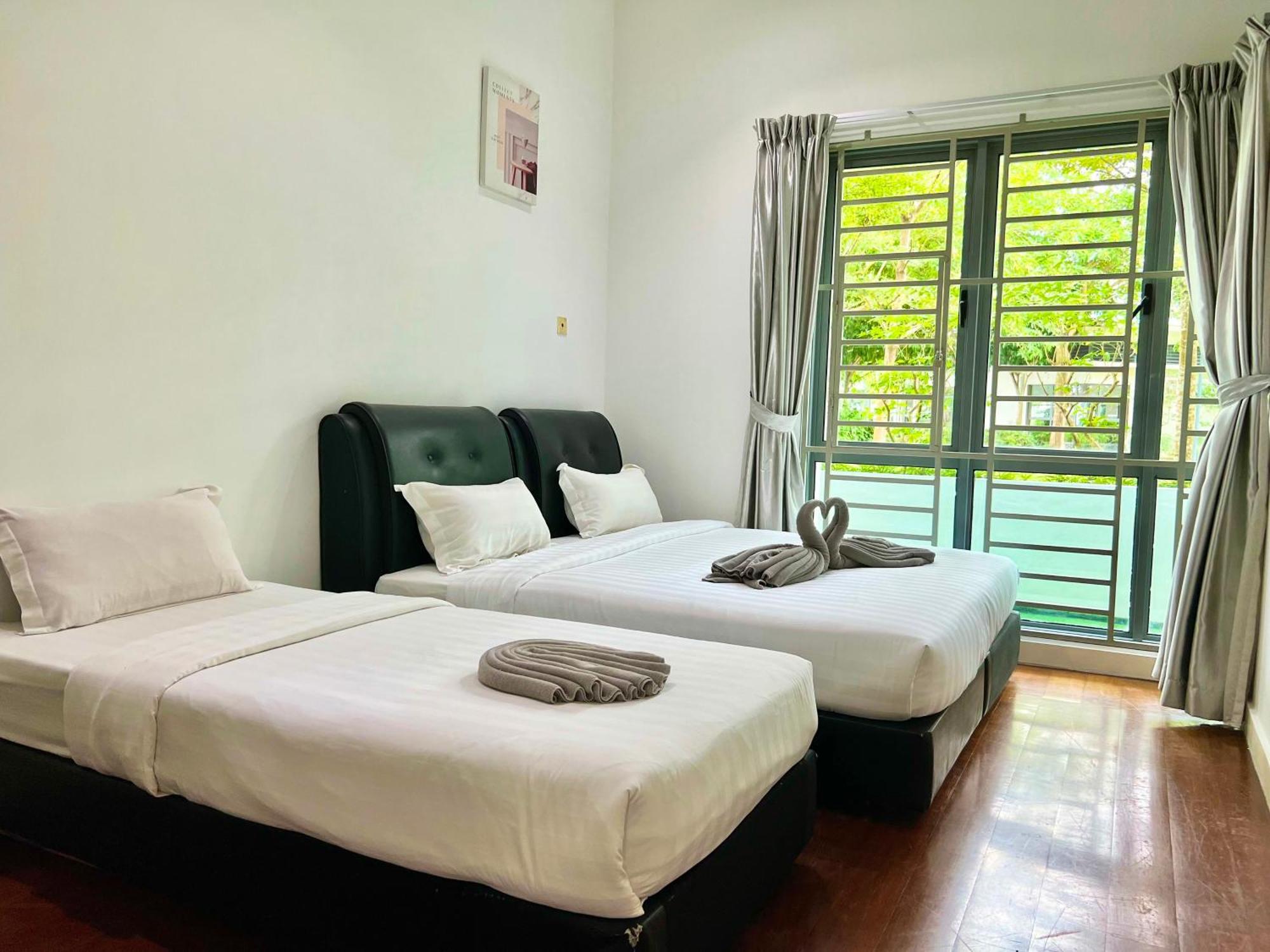 Capital O 90987 The Loft Residences Homestay @ Imago Shopping Mall 2 Kampong Sembulan Exterior photo