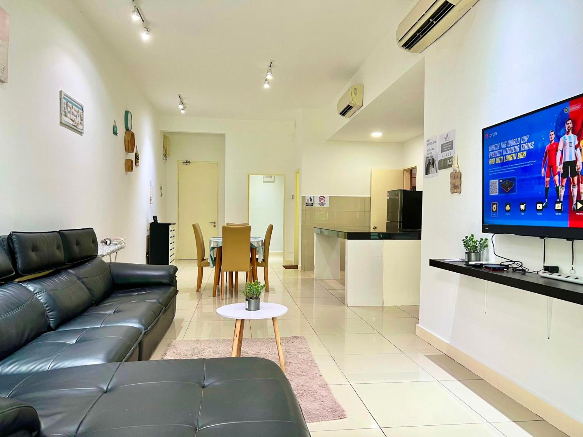 Capital O 90987 The Loft Residences Homestay @ Imago Shopping Mall 2 Kampong Sembulan Exterior photo